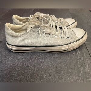Converse women’s size 8.5